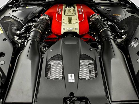 Certified 2021 Ferrari 812 GTS RWD image 31