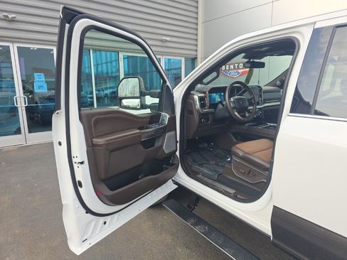 Used 2024 Ford F250 King Ranch image 15