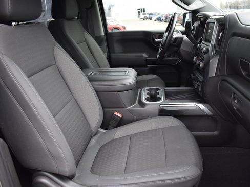 Used 2021 Chevrolet Silverado 1500 LT Trail Boss w/ Convenience Package II image 16