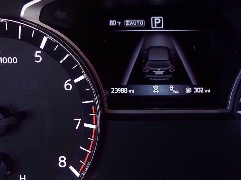 Used 2018 Nissan Pathfinder SL w/ Midnight Edition Package image 19