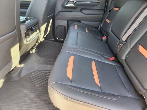 Certified 2025 GMC Sierra 2500 AT4 w/ AT4 Premium Plus Package image 32