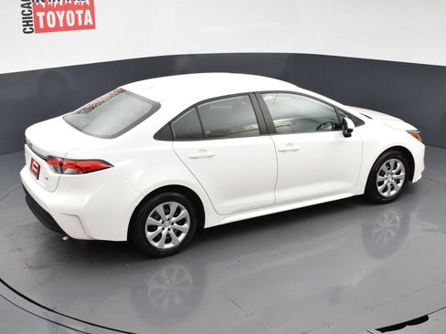 Used 2025 Toyota Corolla LE FWD image 19
