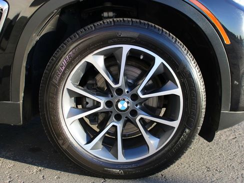 Used 2017 BMW X5 sDrive35i image 9