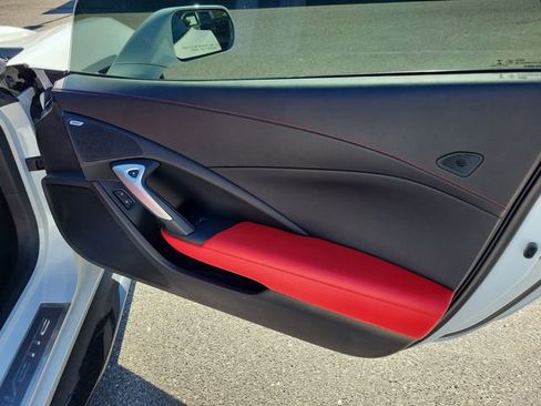 Used 2016 Chevrolet Corvette Z06 w/ Z07 Performance Package image 33