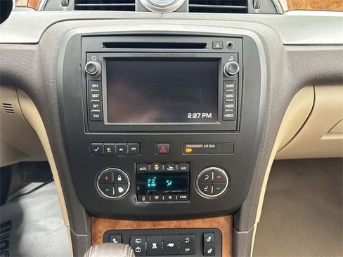 Used 2008 Buick Enclave CXL w/ Entertainment Package #3 image 23