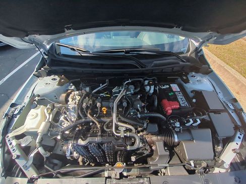 Used 2025 Nissan Altima 2.5 SR AWD/4WD image 34
