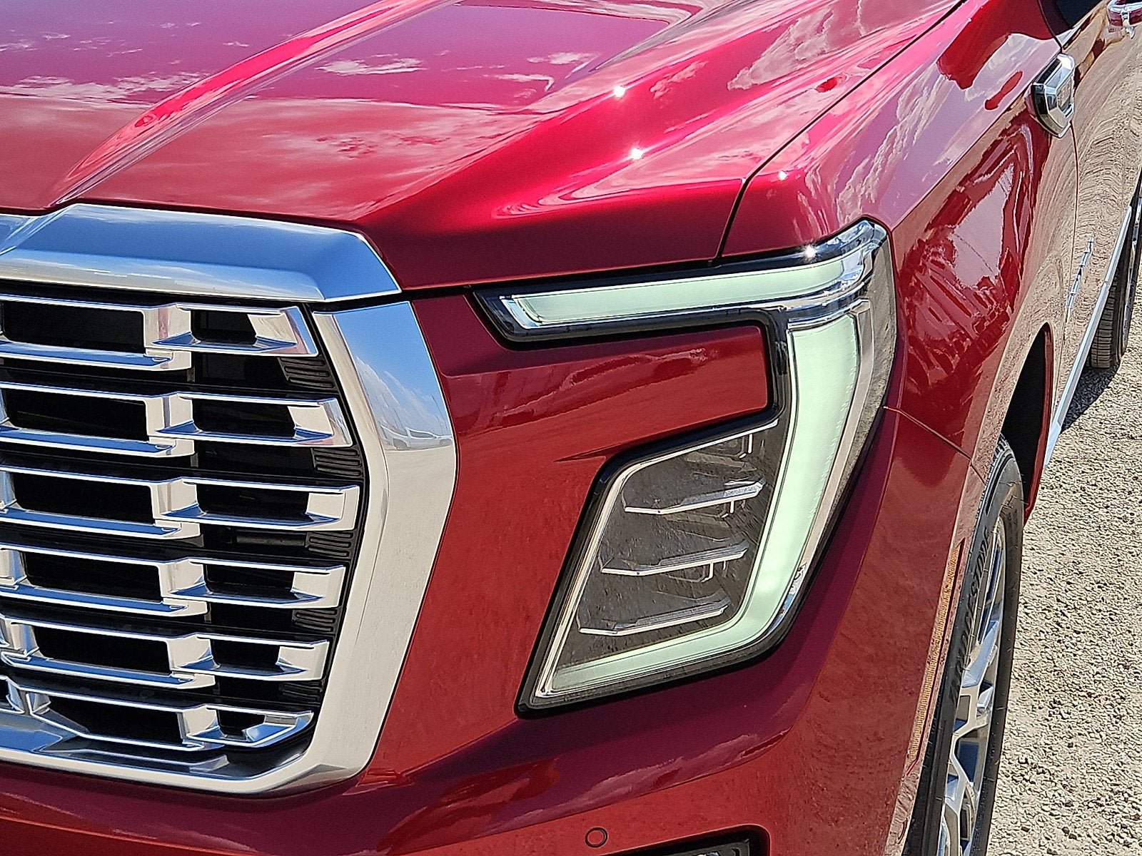 New 2026 GMC Yukon Denali w/ Sun & Power Step Package RWD image 7