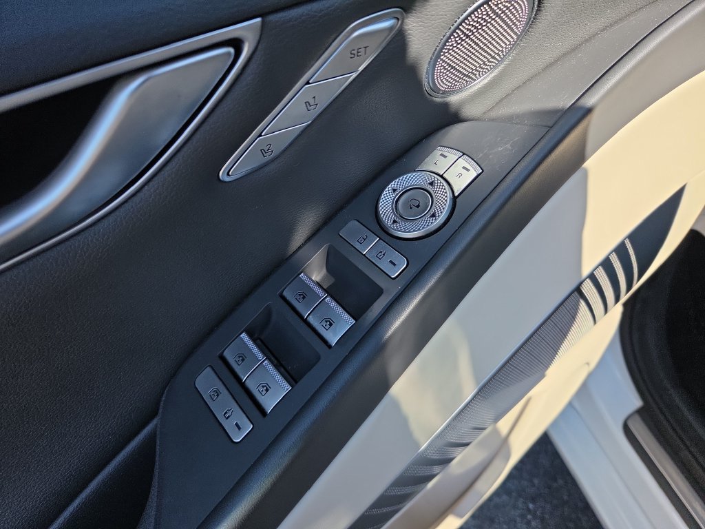 Used 2021 Genesis G80 3.5T w/ Prestige Package RWD image 18