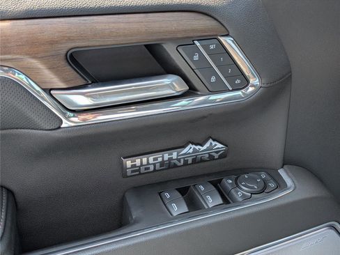 Used 2024 Chevrolet Silverado 1500 High Country w/ High Country Premium Package image 20