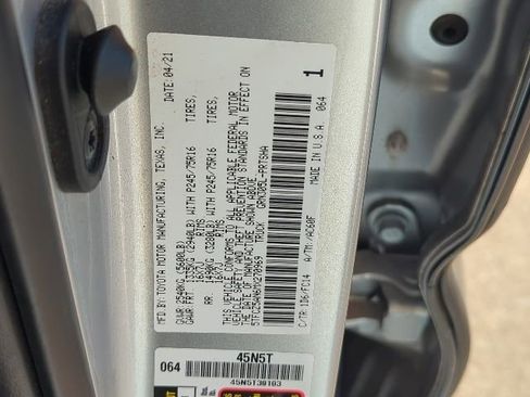 Used 2021 Toyota Tacoma SR5 w/ Technology Package image 30