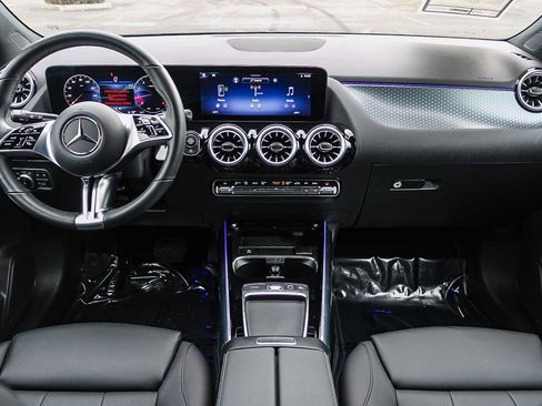 Certified 2025 Mercedes-Benz GLA 250 4MATIC image 11