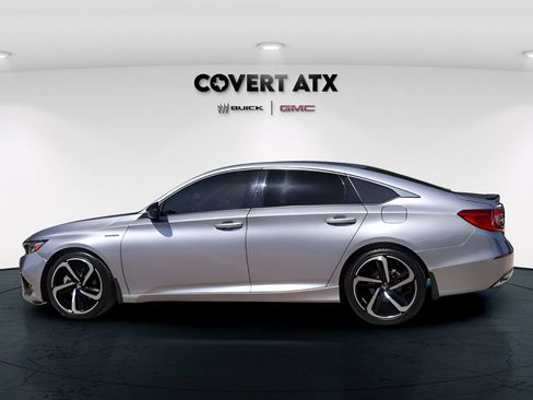 Used 2022 Honda Accord Sport image 3