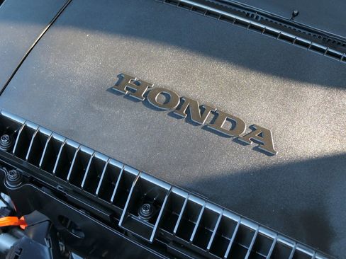 Used 2024 Honda Pilot TrailSport image 27