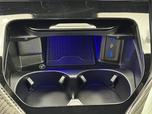 Used 2025 Mercedes-Benz AMG GT 63 S w/ AMG Carbon Fiber Package image 36