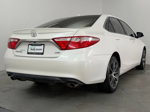 Used 2015 Toyota Camry XSE w/ Advanced Technology Package FWD image 9