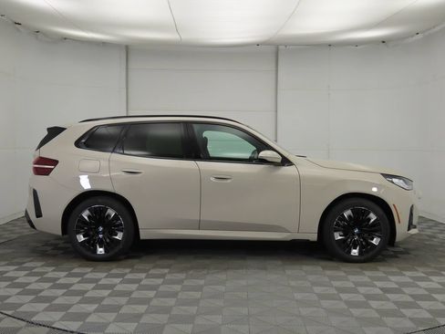 Used 2026 BMW X3 xDrive30i w/ Premium Package AWD/4WD image 5