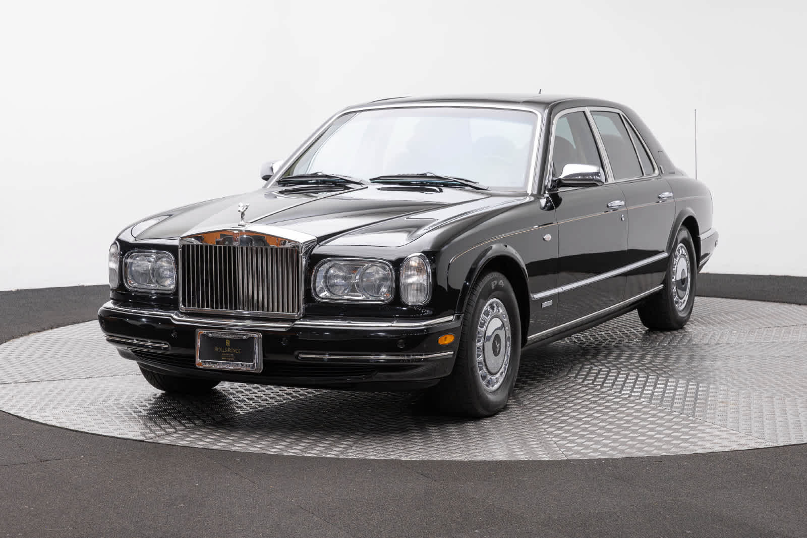 Used 2002 Rolls-Royce Silver Seraph RWD image 1