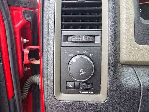 Used 2012 RAM 1500 Express w/ ST Popular Equipment Group AWD/4WD image 20
