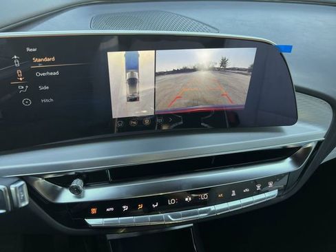 New 2026 Cadillac Lyriq Signature Luxury image 16