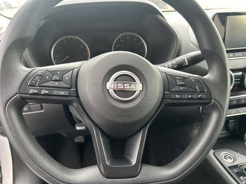 Used 2024 Nissan Sentra S FWD image 12