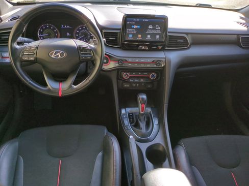 Used 2019 Hyundai Veloster 2.0 Premium image 14
