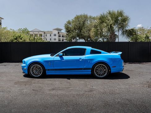Used 2013 Ford Mustang Shelby GT500 RWD image 7