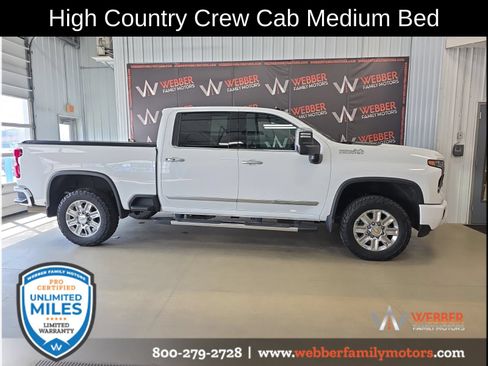Used 2024 Chevrolet Silverado 3500 High Country w/ High Country Premium Package AWD/4WD image 3