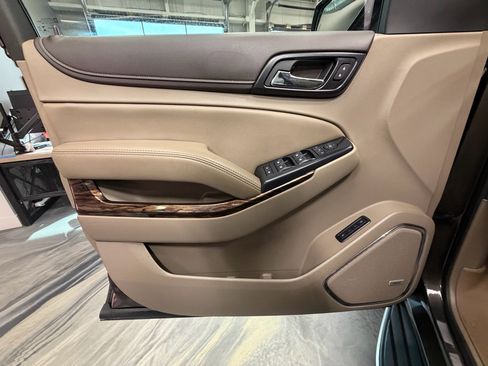 Used 2019 GMC Yukon SLT w/ Premium Edition image 58