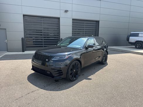 Used 2025 Land Rover Range Rover Velar Dynamic HSE AWD/4WD image 1