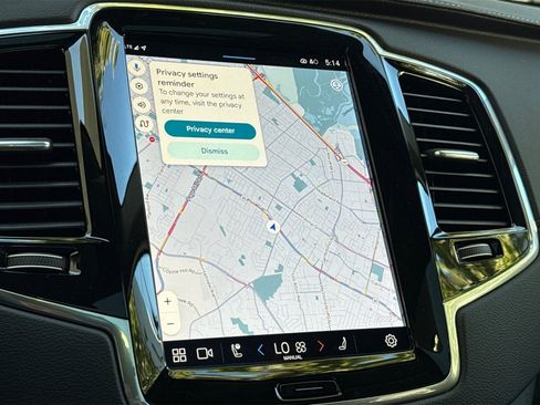 Certified 2025 Volvo XC90 B6 Ultra w/ Protection Package Premier image 19