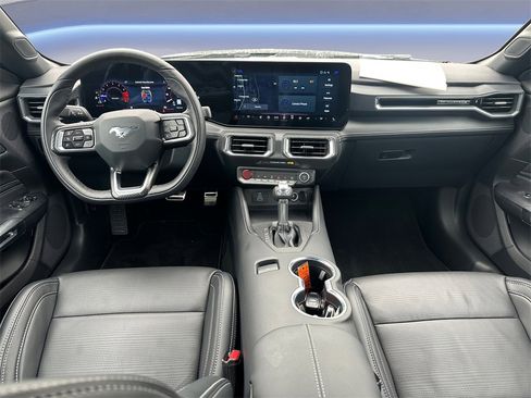 Used 2025 Ford Mustang Premium image 12