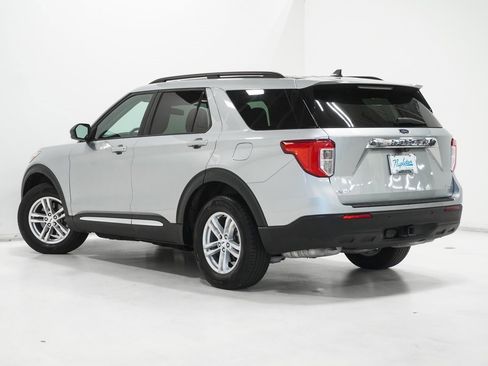 Used 2022 Ford Explorer XLT w/ Class IV Trailer Tow Package image 5