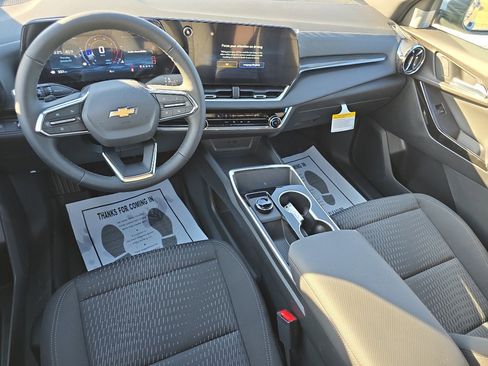 New 2026 Chevrolet Equinox LT image 9