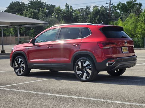 Used 2024 Volkswagen Taos SEL AWD/4WD image 6