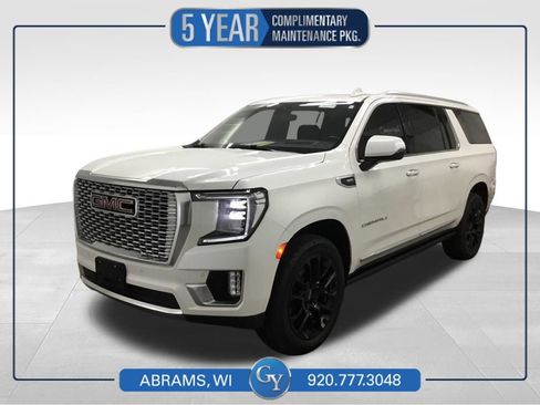 Used 2022 GMC Yukon XL Denali w/ Denali Premium Package AWD/4WD image 1