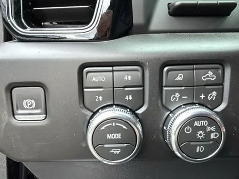 New 2026 GMC Sierra 1500 AT4 w/ AT4 Premium Package AWD/4WD image 13