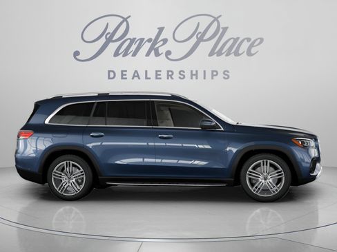 Certified 2026 Mercedes-Benz GLS 450 4MATIC image 27