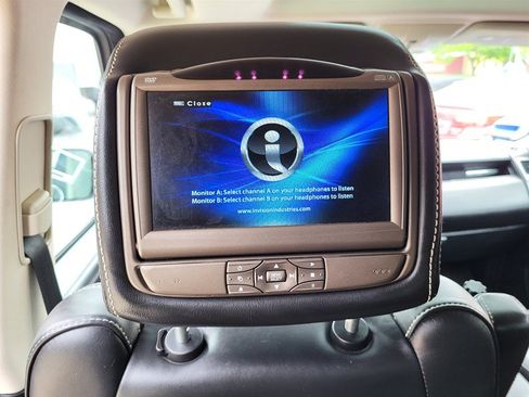 Used 2011 Land Rover Range Rover Sport HSE LUX AWD/4WD image 13