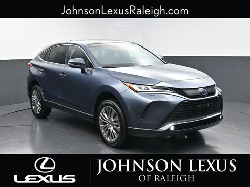 Used 2024 Toyota Venza Limited AWD/4WD image 3