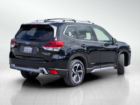 Used 2023 Subaru Forester Touring AWD/4WD image 4