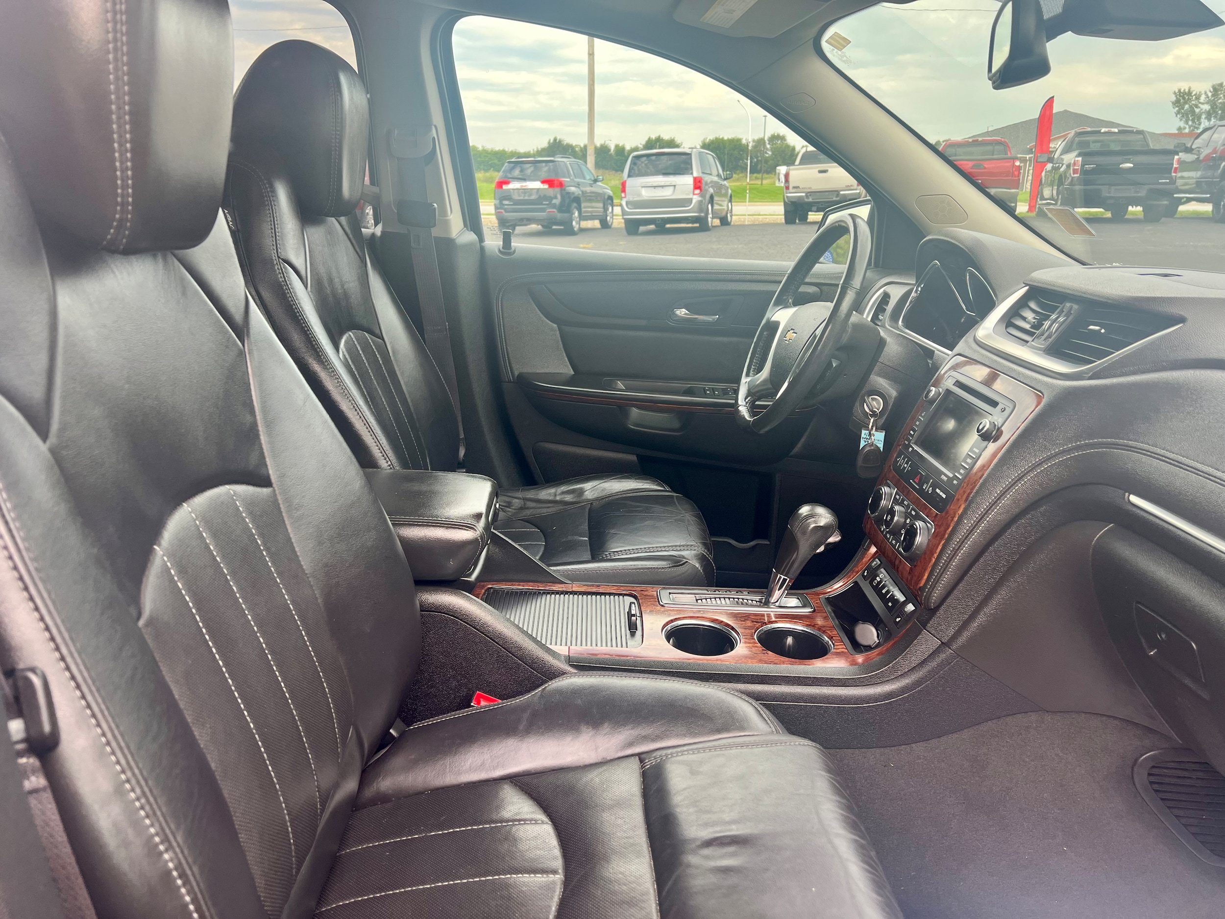 Used 2014 Chevrolet Traverse LTZ AWD/4WD image 16