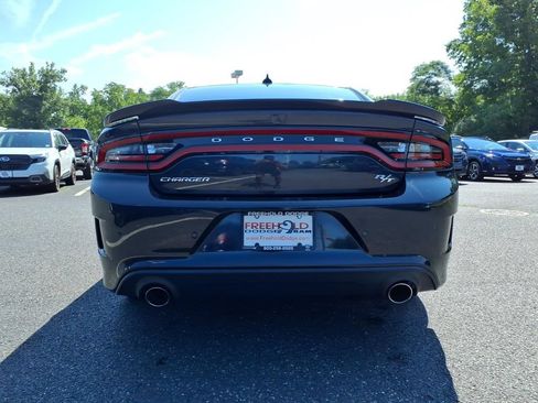 Used 2019 Dodge Charger R/T w/ Plus Group RWD image 19