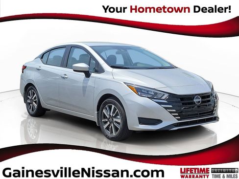 New 2025 Nissan Versa SV w/ Trunk Package FWD image 1