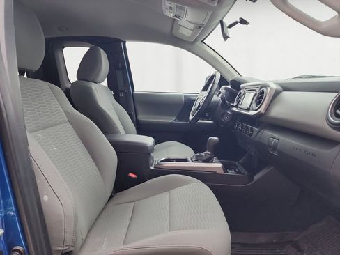 Used 2016 Toyota Tacoma SR5 image 13