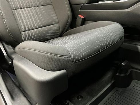 New 2026 Chevrolet Equinox LT w/ LPO, Floor Liner Package AWD/4WD image 33