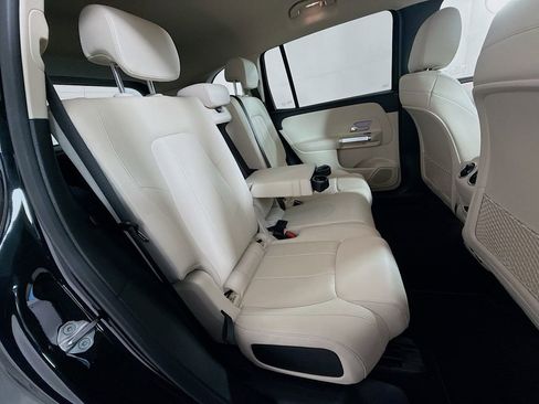 Used 2020 Mercedes-Benz GLB 250 image 25