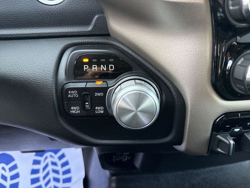 Used 2019 RAM 1500 Laramie AWD/4WD image 19