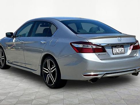 Used 2016 Honda Accord Sport image 4