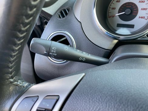 Used 2007 Pontiac Solstice Convertible w/ Premium Package image 30