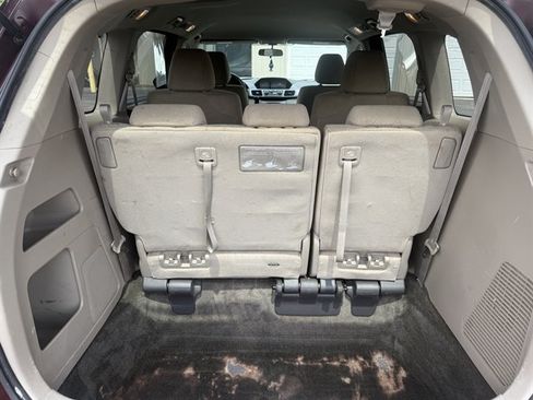 Used 2014 Honda Odyssey LX image 23